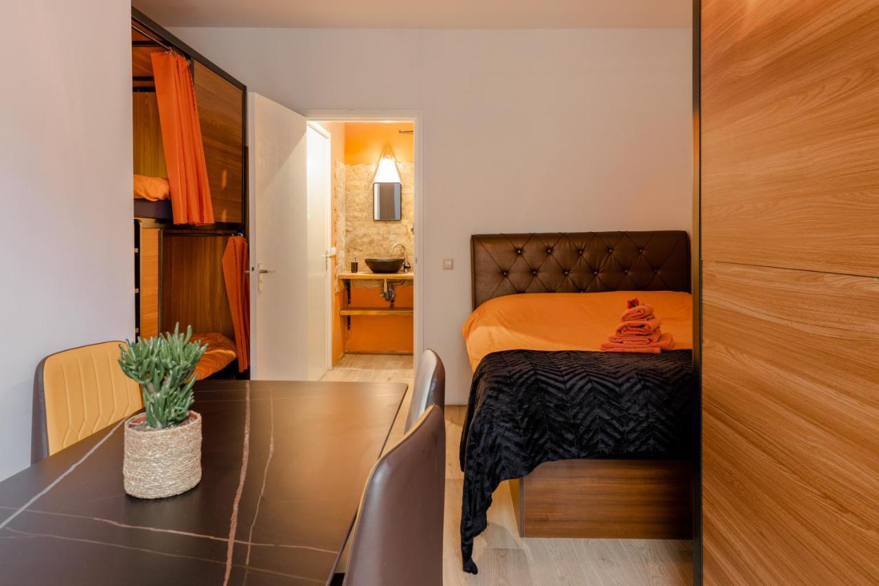Recharge Hostel Rotterdam Zewnętrze zdjęcie
