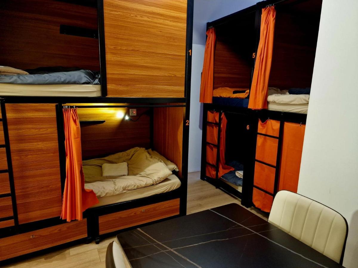 Recharge Hostel Rotterdam Zewnętrze zdjęcie