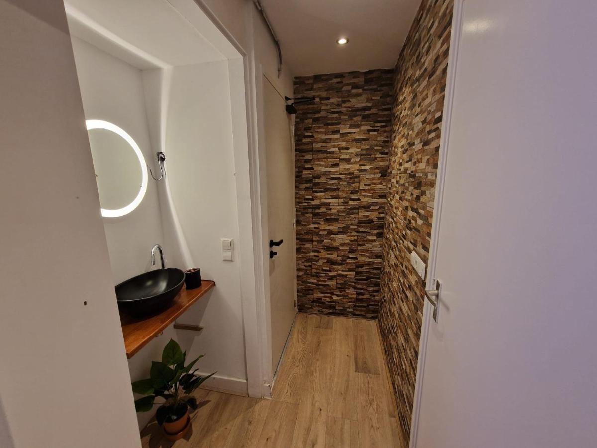 Recharge Hostel Rotterdam Zewnętrze zdjęcie