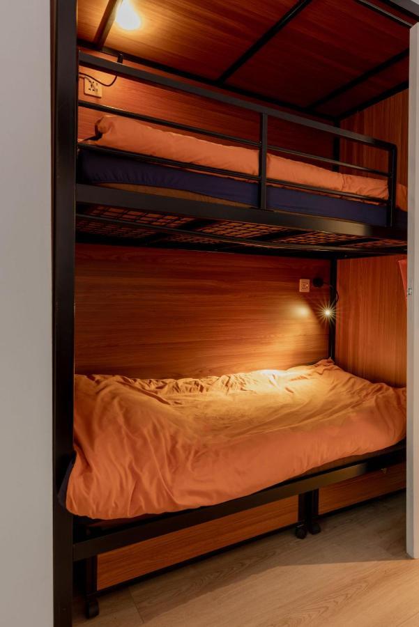 Recharge Hostel Rotterdam Zewnętrze zdjęcie