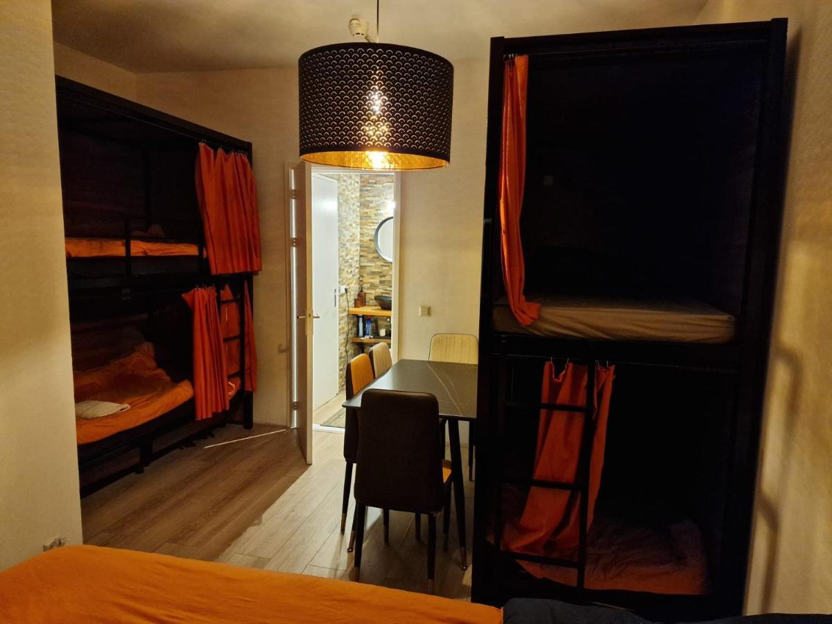Recharge Hostel Rotterdam Zewnętrze zdjęcie