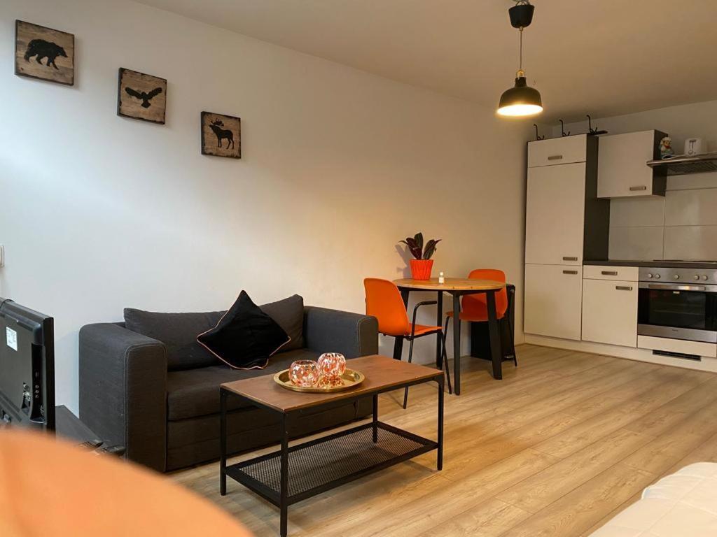Recharge Hostel Rotterdam Zewnętrze zdjęcie
